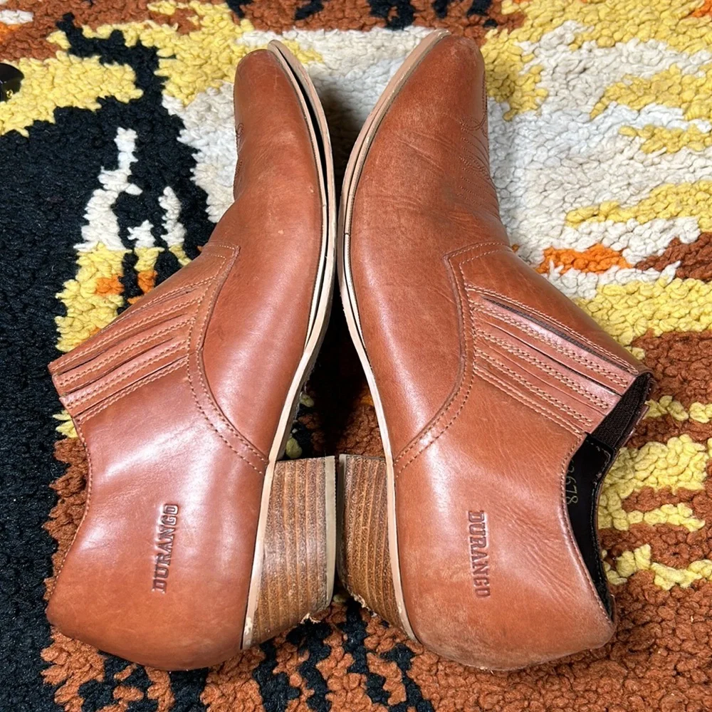 Cowgirl Babe, DURANGO, western booties!!